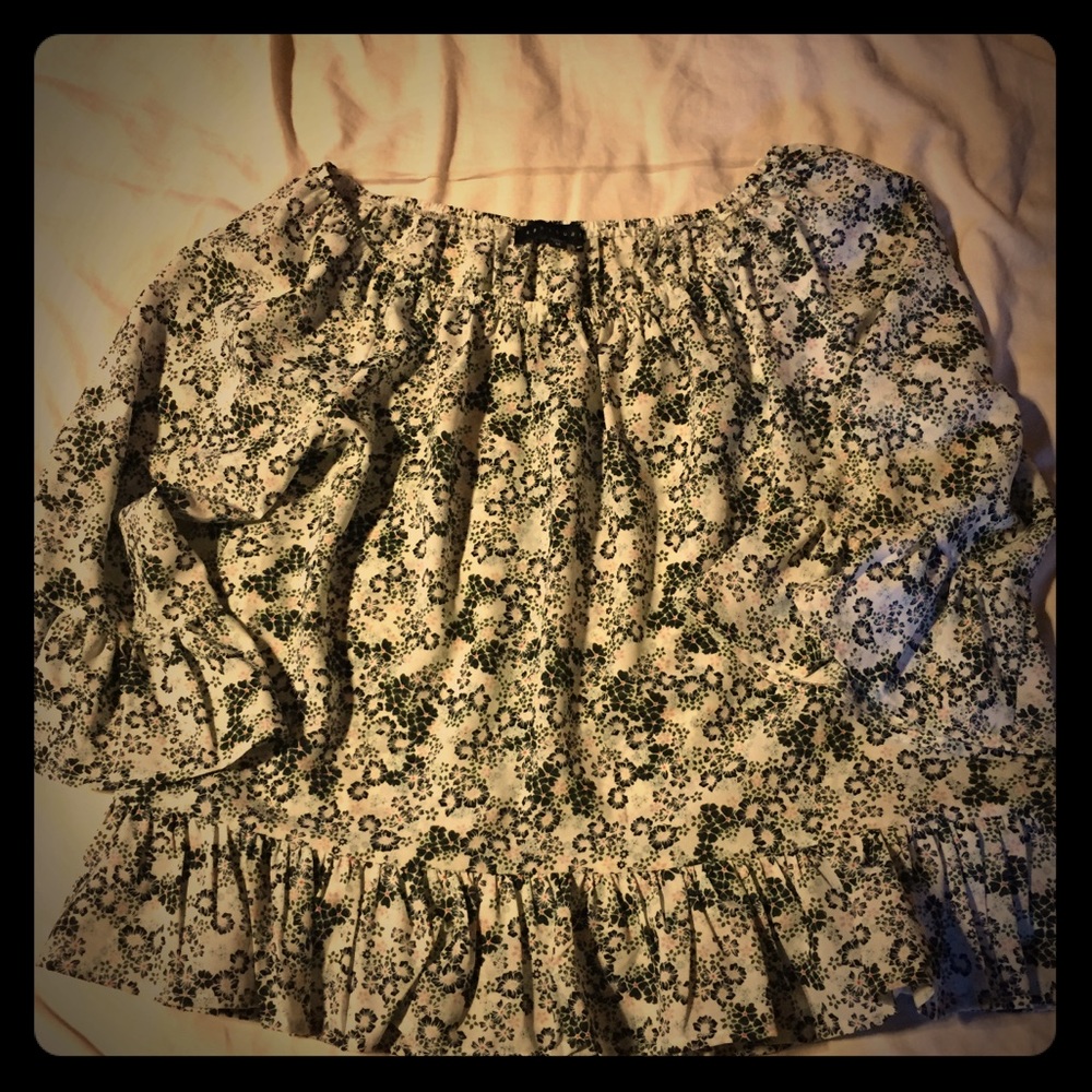 3/4 Sleeve Floral Print Blouse with Ruffle Sleeve